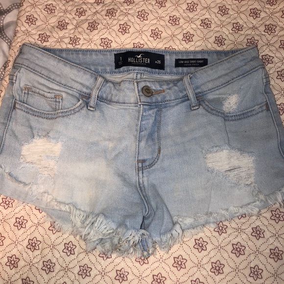 HOLLISTER SHORTS - Picture 1 of 2